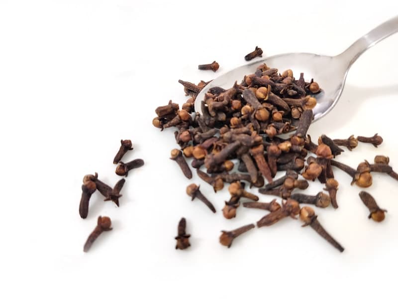 Cloves — Whole dried cloves, hand-picked select grade